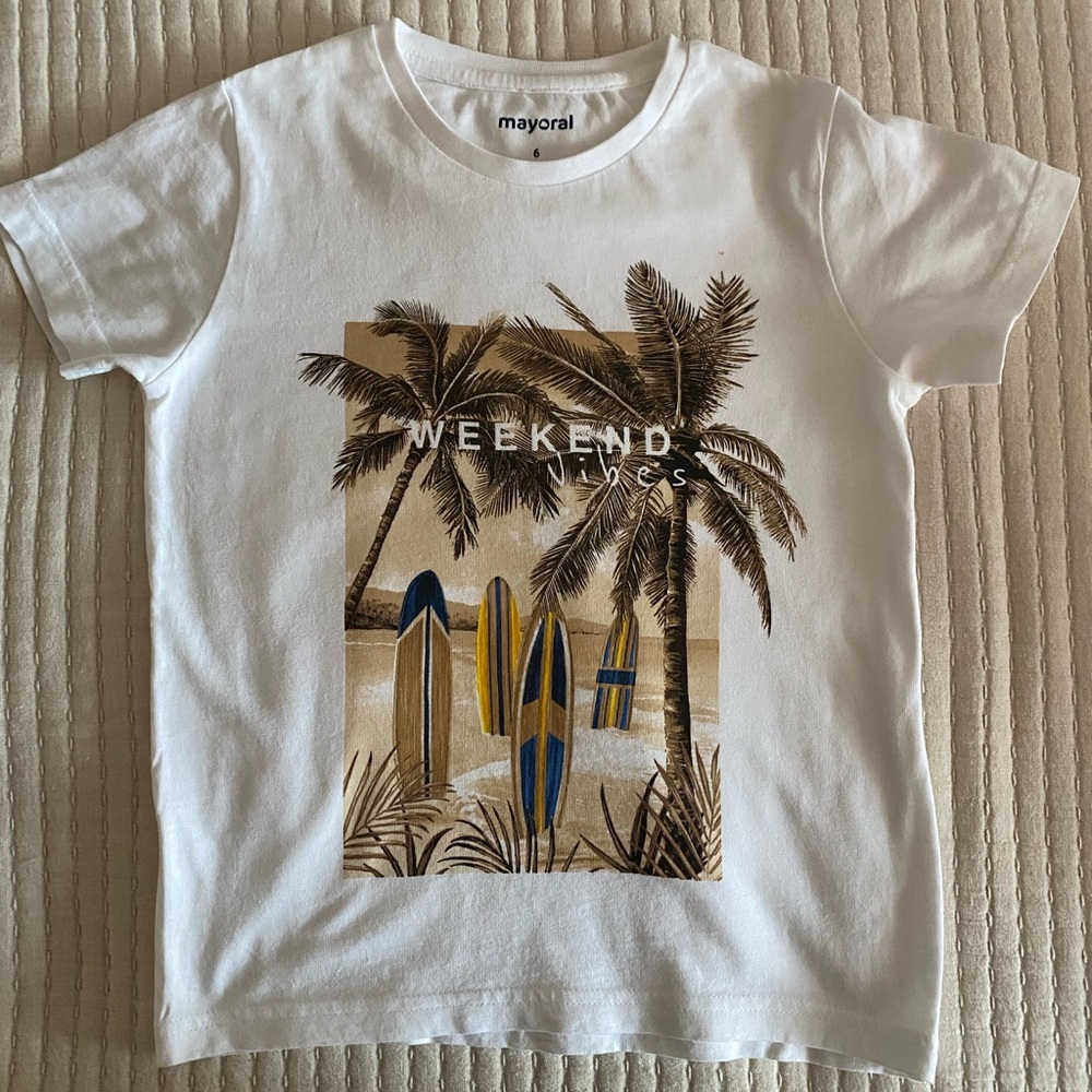 T-shirt